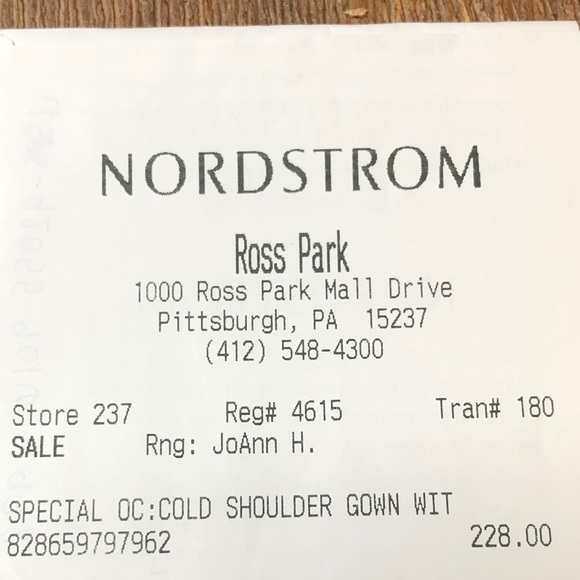 Vince Camuto Blue Gown 💙💙 - Picture 7 of 7